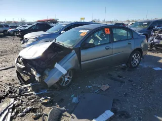 2005 Saturn ION ION 3 z VIN 1G8AL52F85Z104646, wystawiony jako Copart lot #81240794 z przebiegiem 239 497 mil mil oraz Nie do naprawy. Historia ofert i sprzedaży dostępna na DreamBid. Obrazek 1.