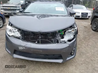2013 Toyota Camry L with VIN 4T4BF1FK8DR335772, listed as a IAAI auction lot 41825342 with 125,001 mi miles. Bid and sale history available at carsss.com. Image 6.
