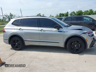 2023 Volkswagen Tiguan SE R-Line Black с VIN 3VVCB7AX5PM064412, выставлен на аукционе IAAI как лот 42279912 с пробегом 72 528 миль миль и . История ставок и продаж доступна на DreamBid. Изображение 13.