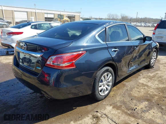 2013 Nissan Altima SV with VIN 1N4AL3APXDN437334, listed as a IAAI auction lot 41877243 with 190,817 mi miles and . Bid and sale history available at carsss.com. Image 4.