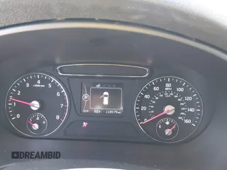 2018 Kia Sorento LX with VIN 5XYPGDA37JG376605, listed as a IAAI auction lot 41812731 with 118,579 mi miles. Bid and sale history available at carsss.com. Image 7.