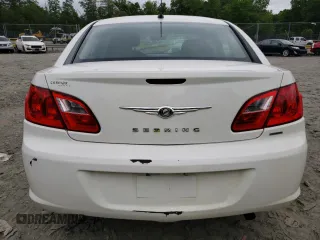 2010 Chrysler Sebring Touring z VIN 1C3CC4FB5AN192786, wystawiony jako Copart lot #56566445 z przebiegiem 194 869 mil mil oraz Szkoda całkowita • Salvage title. Historia ofert i sprzedaży dostępna na DreamBid. Obrazek 6.