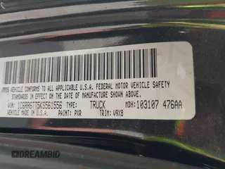 2019 Ram 1500 SLT z VIN 1C6RR6TT5KS561556, wystawiony jako IAAI lot #42174298 z przebiegiem 86 005 mil mil oraz . Historia ofert i sprzedaży dostępna na DreamBid. Obrazek 9.