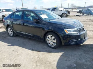 2012 Volkswagen Jetta Sedan SE w/Convenience & Sunroof PZEV with VIN 3VWDP7AJXCM339022, listed as a IAAI auction lot 41688690 with 104,120 mi miles. Bid and sale history available at carsss.com. Image 1.