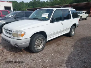 2000 Ford Explorer XLS z VIN 1FMZU62X5YUA64074, wystawiony jako IAAI lot #42298009 z przebiegiem 214 126 mil mil oraz . Historia ofert i sprzedaży dostępna na DreamBid. Obrazek 2.