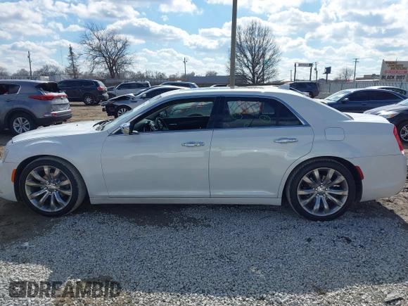 2016 Chrysler 300 with VIN 2C3CCAET1GH165675, listed as a IAAI auction lot 41689151 with 195,094 mi miles. Bid and sale history available at carsss.com. Image 14.