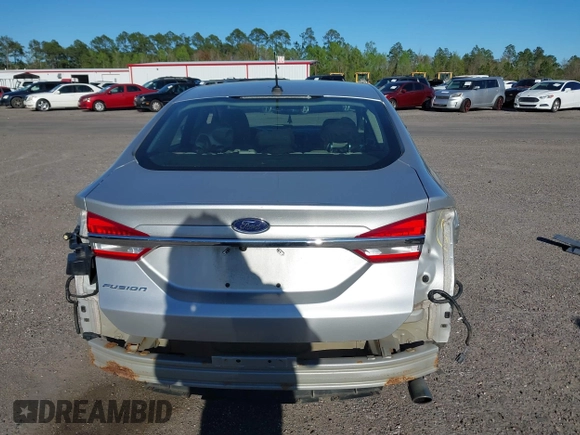 2017 Ford Fusion S with VIN 3FA6P0G76HR236209, listed as a IAAI auction lot 41799261 with 183,059 mi miles. Bid and sale history available at carsss.com. Image 16.