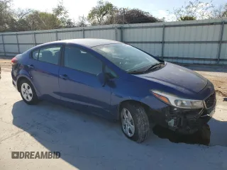 2017 Kia Forte LX with VIN 3KPFK4A70HE080863, listed as a Copart auction lot 85850544 with 37,688 mi miles and Salvage Title. Bid and sale history available at carsss.com. Image 4.