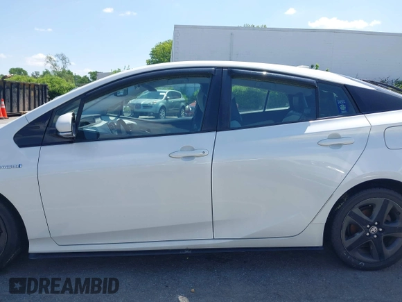 2017 Toyota Prius Two with VIN JTDKARFU4H3051645, listed as a IAAI auction lot 41991804 with 301,338 mi miles. Bid and sale history available at carsss.com. Image 14.