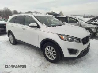 2018 Kia Sorento LX with VIN 5XYPGDA34JG404831, listed as a IAAI auction lot 41649771 with 81,819 mi miles. Bid and sale history available at carsss.com. Image 1.