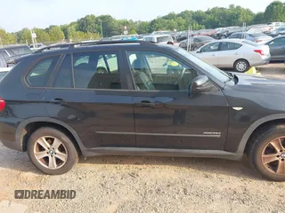 2012 BMW X5 35d with VIN 5UXZW0C54CL669256, listed as a IAAI auction lot 42662273 with 138,517 mi miles and . Bid and sale history available at DreamBid. Image 13.