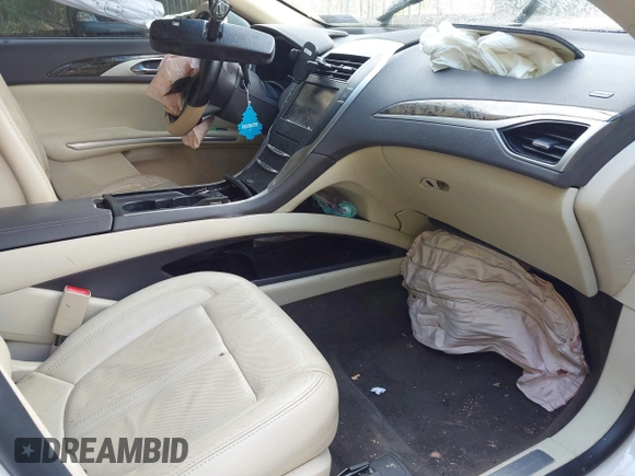 2013 Lincoln MKZ with VIN 3LN6L2J99DR807158, listed as a IAAI auction lot 42201507 with 139,766 mi miles and . Bid and sale history available at DreamBid. Image 5.