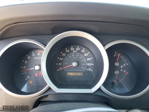 2006 Toyota 4Runner SR5 with VIN JTEBT14R668029944, listed as a Copart auction lot 47989535 with 236,212 mi miles and Clean Title. Bid and sale history available at carsss.com. Image 9.