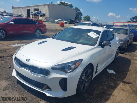 2020 Kia Stinger GT-Line with VIN KNAE15LA3L6083846, listed as a IAAI auction lot 40334265 with 83,627 mi miles. Bid and sale history available at carsss.com. Image 18.