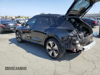 2022 Audi e-tron Premium Plus with VIN WA1LAAGE3NB009881, listed as a Copart auction lot 55096875 with 31,718 mi miles and Salvage title. Bid and sale history available at DreamBid. Image 2.