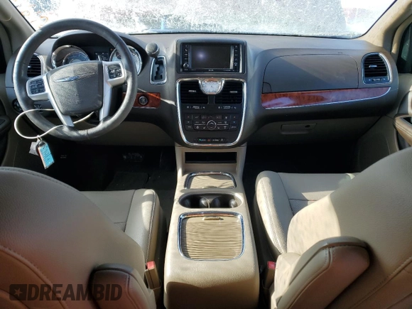 2015 Chrysler Town & Country Touring L z VIN 2C4RC1CG3FR657418, wystawiony jako Copart lot #46040635 z przebiegiem 73 484 mil mil oraz Szkoda całkowita • Salvage title. Historia ofert i sprzedaży dostępna na DreamBid. Obrazek 8.