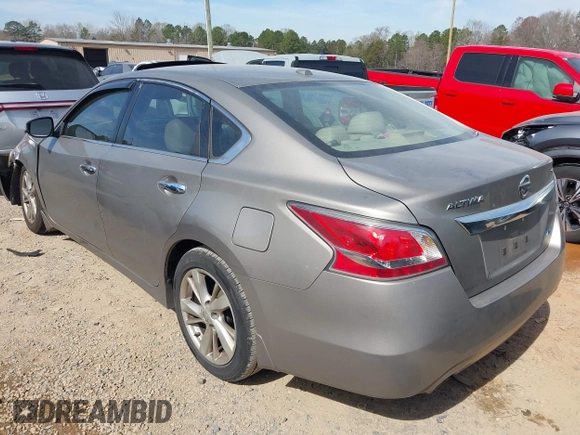 2014 Nissan Altima SV with VIN 1N4AL3AP5EC328776, listed as a IAAI auction lot 41835169 with 182,753 mi miles and . Bid and sale history available at DreamBid. Image 3.