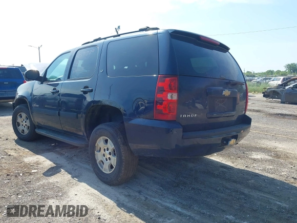 2007 Chevrolet Tahoe LT with VIN 1GNFK13027R261438, listed as a IAAI auction lot 42571229 with 178,632 mi miles and . Bid and sale history available at DreamBid. Image 3.