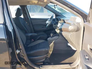 2020 Nissan Kicks S z VIN 3N1CP5BV1LL556133, wystawiony jako IAAI lot #40462262 z przebiegiem 39 750 mil mil oraz . Historia ofert i sprzedaży dostępna na DreamBid. Obrazek 5.