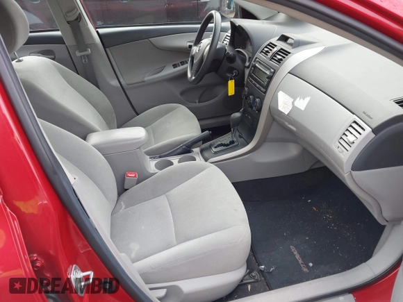 2013 Toyota Corolla L with VIN 2T1BU4EE0DC964375, listed as a IAAI auction lot 41656985 with 131,171 mi miles. Bid and sale history available at carsss.com. Image 5.