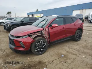 2024 Chevrolet Blazer RS z VIN 3GNKBKRS6RS188779, wystawiony jako Copart lot #50989965 z przebiegiem 9371 mil mil oraz Szkody całkowita. Historia ofert i sprzedaży dostępna na DreamBid. Obrazek 1.