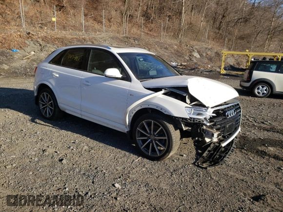 2018 Audi Q3 Premium with VIN WA1ECCFS8JR020768, listed as a Copart auction lot 45134973 with 42,221 mi miles. Bid and sale history available at carsss.com. Image 4.