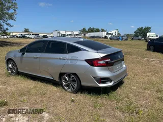 2019 Honda Clarity Plug-In Hybrid with VIN JHMZC5F14KC002619, listed as a Copart auction lot 55531325 with 53,911 mi miles and Salvage Title. Bid and sale history available at carsss.com. Image 3.