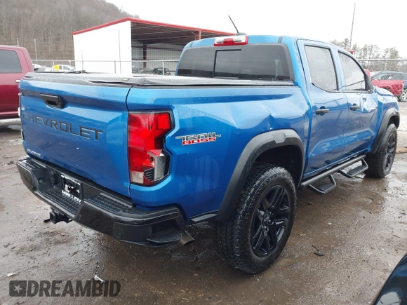2023 Chevrolet Colorado 4WD Trail Boss with VIN 1GCPTEEK3P1208942, listed as a IAAI auction lot 41475026 with 11,576 mi miles. Bid and sale history available at carsss.com. Image 4.