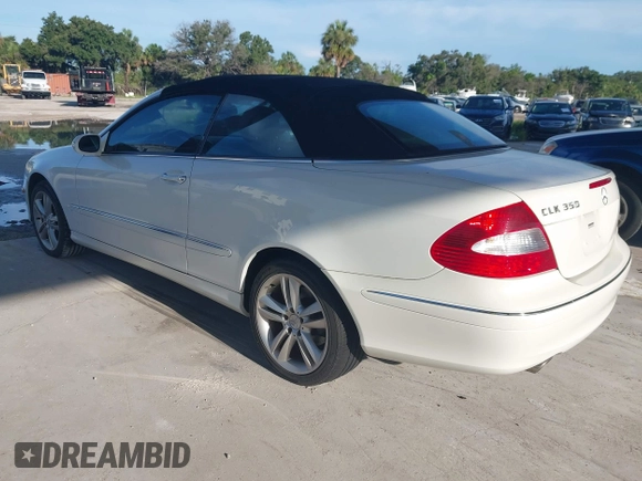 2007 Mercedes-Benz CLK 350 z VIN WDBTK56F17F221421, wystawiony jako IAAI lot #42605744 z przebiegiem 94 229 mil mil oraz . Historia ofert i sprzedaży dostępna na DreamBid. Obrazek 3.
