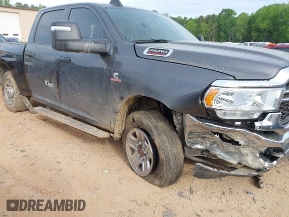 2024 Ram 2500 Tradesman с VIN 3C6UR5CL9RG245468, выставлен на аукционе IAAI как лот 42067780 с пробегом 8 311 миль миль и . История ставок и продаж доступна на DreamBid. Изображение 6.