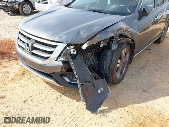2014 Honda Crosstour EX-L z VIN 5J6TF2H59EL002739, wystawiony jako IAAI lot #41837819 z przebiegiem 139 361 mil mil oraz . Historia ofert i sprzedaży dostępna na DreamBid. Obrazek 6.