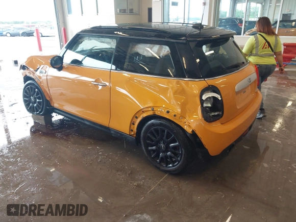 2015 MINI Hardtop with VIN WMWXM5C57FT942137, listed as a IAAI auction lot 42146541 with 96,058 mi miles and . Bid and sale history available at DreamBid. Image 3.