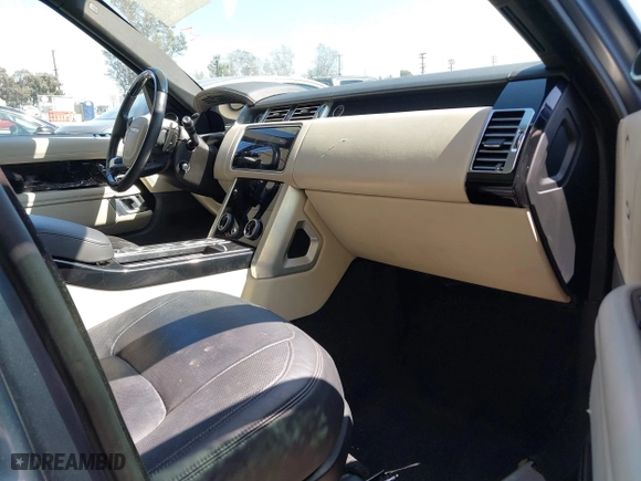 2019 Land Rover Range Rover with VIN SALGS5RE8KA563002, listed as a IAAI auction lot 41977296 with 1 mi miles. Bid and sale history available at carsss.com. Image 5.