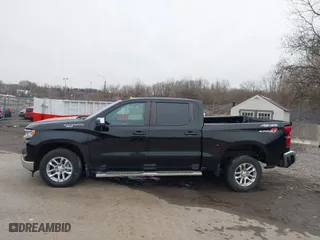 2022 Chevrolet Silverado 1500 LT with VIN 3GCPDKEK3NG504134, listed as a IAAI auction lot 41561032 with 1 mi miles. Bid and sale history available at carsss.com. Image 15.