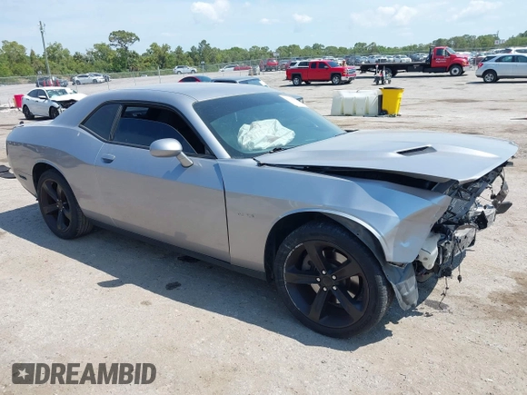 2017 Dodge Challenger R/T Plus z VIN 2C3CDZBT4HH548723, wystawiony jako IAAI lot #42108999 z przebiegiem 80 881 mil mil oraz . Historia ofert i sprzedaży dostępna na DreamBid. Obrazek 1.