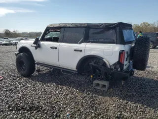 2022 Ford Bronco с VIN 1FMEE5DP6NLB41068, выставлен на аукционе Copart как лот 50778505 с пробегом 70 431 миль миль и Списание • Salvage title. История ставок и продаж доступна на DreamBid. Изображение 2.
