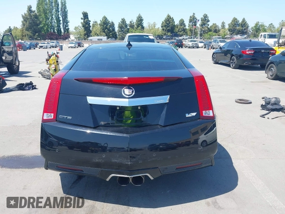 2013 Cadillac CTS-V z VIN 1G6DV1EP6D0138259, wystawiony jako IAAI lot #42175072 z przebiegiem Nie podano mil oraz . Historia ofert i sprzedaży dostępna na DreamBid. Obrazek 15.