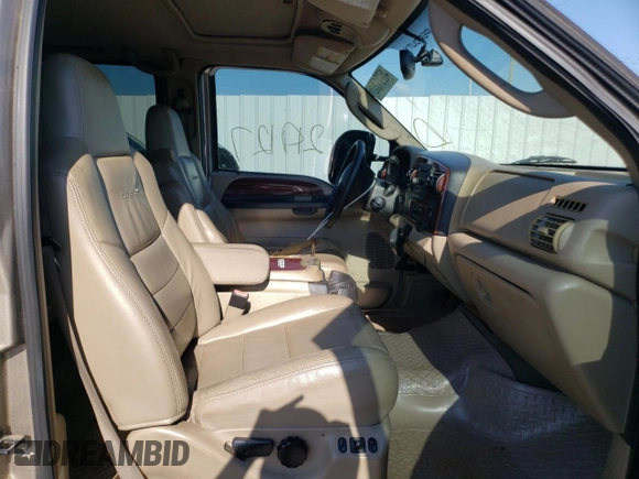 2005 Ford F-250 XL with VIN 1FTSW20P35EB09367, listed as a Copart auction lot 46801352 with 219,127 mi miles and Non Repairable. Bid and sale history available at DreamBid. Image 5.