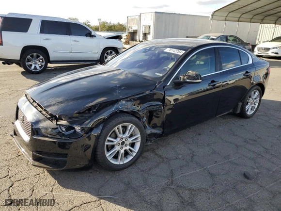 2019 Jaguar XE 25t Premium with VIN SAJAD4FX8KCP49443, listed as a Copart auction lot 78142264 with 35,950 mi miles and Salvage Title. Bid and sale history available at carsss.com. Image 1.