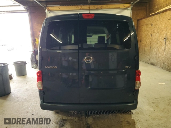 2016 Nissan NV200 S z VIN 3N6CM0KN7GK697595, wystawiony jako Copart lot #57955705 z przebiegiem 118 396 mil mil oraz Szkody całkowita. Historia ofert i sprzedaży dostępna na DreamBid. Obrazek 6.