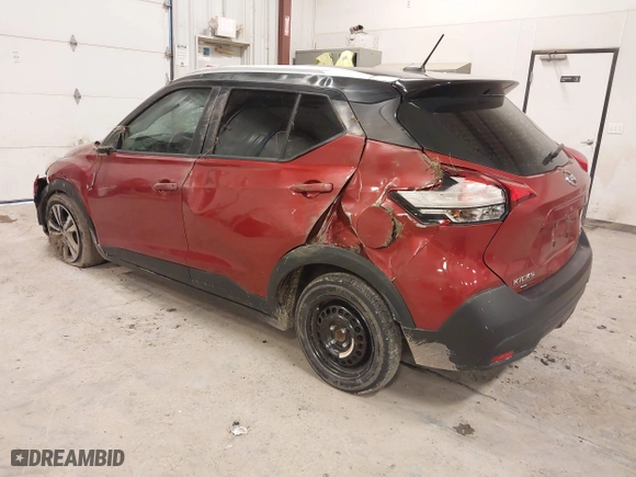 2018 Nissan Kicks SR with VIN 3N1CP5CU7JL528422, listed as a IAAI auction lot 41880440 with 107,182 mi miles. Bid and sale history available at carsss.com. Image 3.