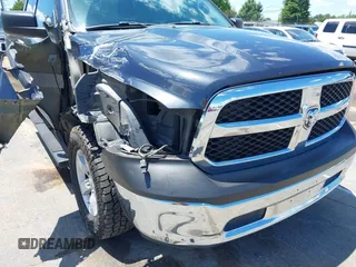 2016 Ram 1500 Express z VIN 1C6RR7FT1GS412473, wystawiony jako IAAI lot #42350678 z przebiegiem 136 325 mil mil oraz . Historia ofert i sprzedaży dostępna na DreamBid. Obrazek 17.