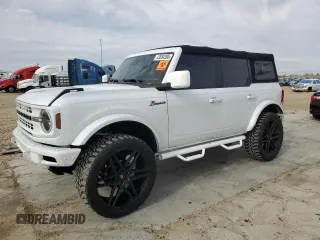2021 Ford Bronco with VIN 1FMEE5BH5MLB03650, listed as a Copart auction lot 43584385 with 12,104 mi miles and Salvage Title. Bid and sale history available at carsss.com. Image 1.