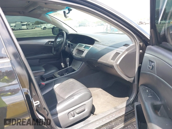 2008 Toyota Avalon XL with VIN 4T1BK36B68U267575, listed as a IAAI auction lot 41782543 with 283,226 mi miles. Bid and sale history available at carsss.com. Image 5.