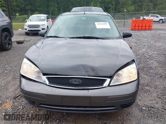 2006 Ford Focus S with VIN 1FAFP34N16W146626, listed as a IAAI auction lot 42194298 with 135,128 mi miles and . Bid and sale history available at carsss.com. Image 6.