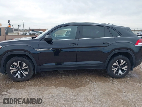 2024 Volkswagen Atlas SE с VIN 1V2LE2CA4RC229547, выставлен на аукционе IAAI как лот 42062372 с пробегом 12 237 миль миль и . История ставок и продаж доступна на DreamBid. Изображение 14.