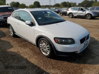 2008 Volvo C30 Version 1.0 z VIN YV1MK672182050129, wystawiony jako Copart lot #70758334 z przebiegiem 86 786 mil mil oraz Szkody całkowita. Historia ofert i sprzedaży dostępna na DreamBid. Obrazek 4.