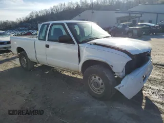 2003 GMC Sonoma SLS with VIN 1GTDT19X638262254, listed as a Copart auction lot 84654314 with 99,549 mi miles and Salvage Title. Bid and sale history available at carsss.com. Image 4.
