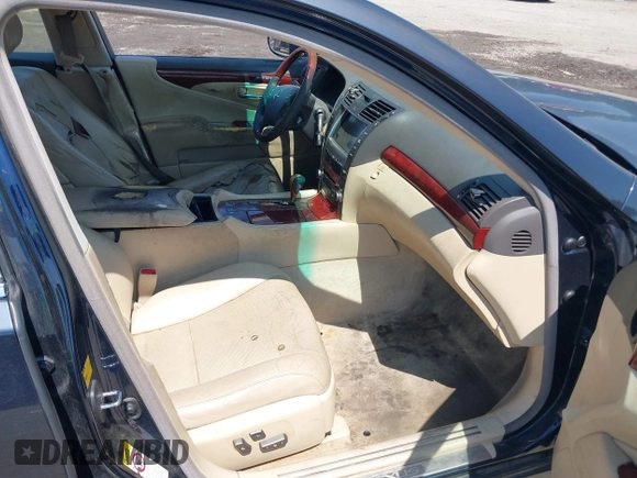 2008 Lexus LS 460 with VIN JTHBL46F385055817, listed as a IAAI auction lot 42668757 with 220,389 mi miles and . Bid and sale history available at DreamBid. Image 5.