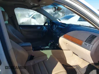 2008 Volkswagen Touareg V6 with VIN WVGBE77L48D033523, listed as a IAAI auction lot 41076281 with 202,286 mi miles and . Bid and sale history available at DreamBid. Image 5.